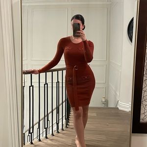 NWT Burnt Orange/Rust Long Sleeve Ribbed Dress with Cute Pocket Details 🧡